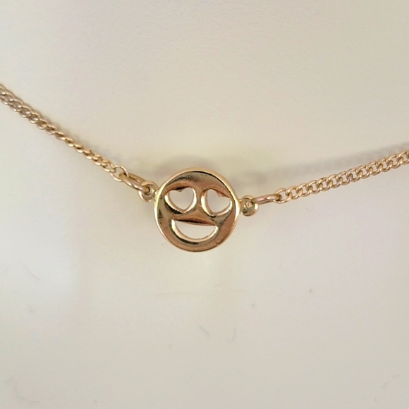Smiley Face Necklace - Picture 3 of 6